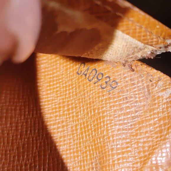 Louis Vuitton Wallet Monogram Compact Brown Leather Snap Closure Zip Coin Pocket - Picture 10 of 13